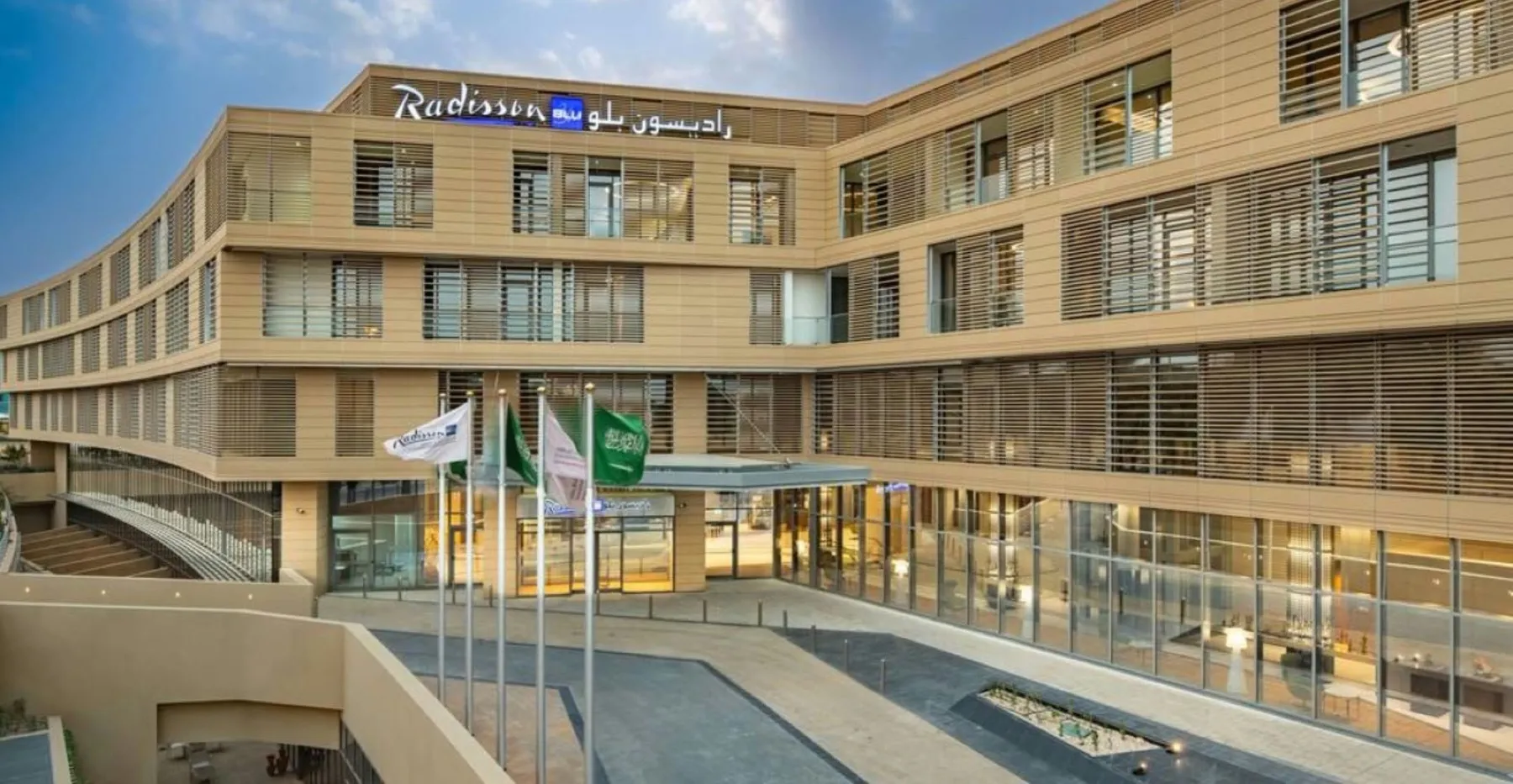 Radisson Blu Hotel & Residence, Diplomatic Quarter — 3
